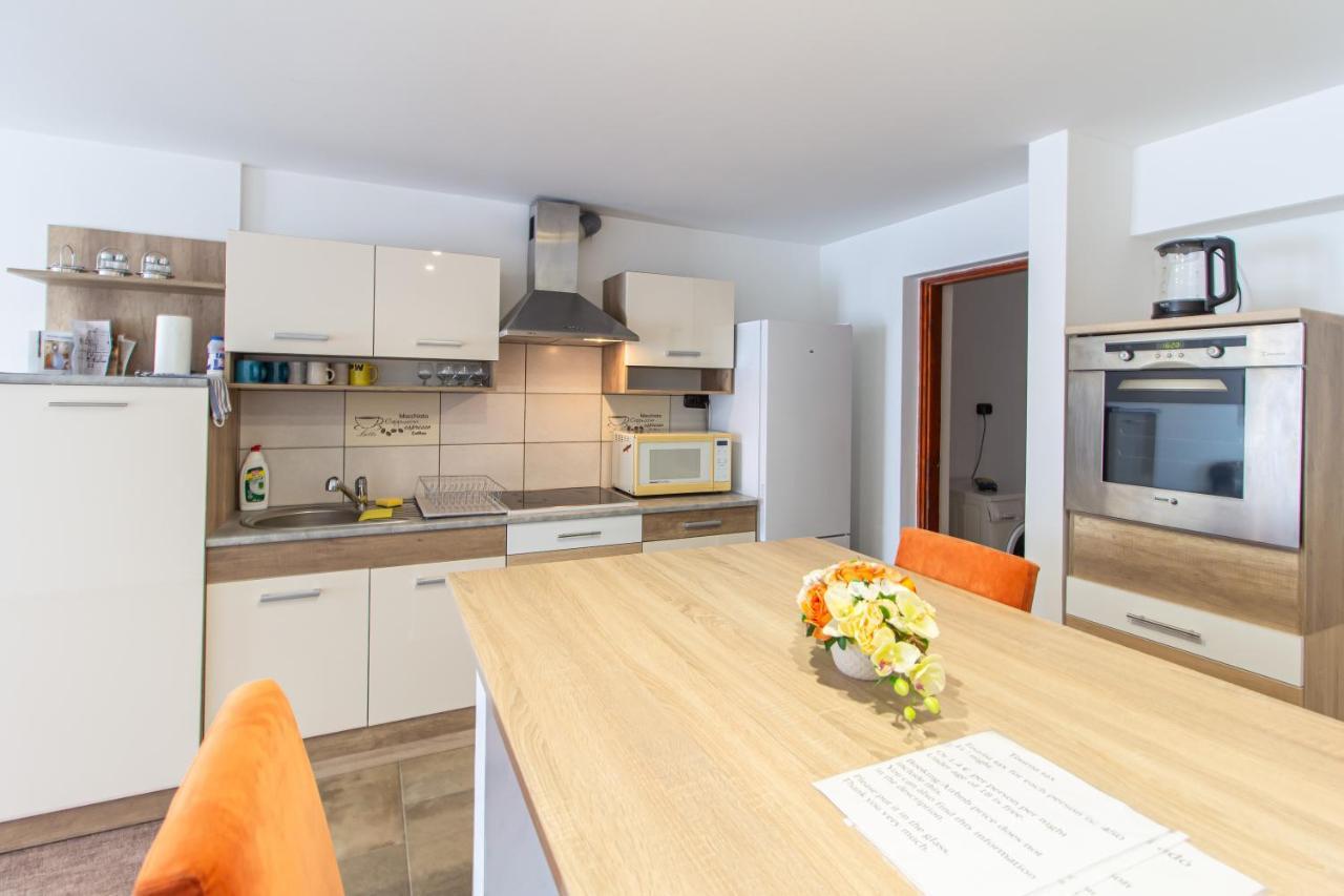 Deli Terasz A Apartman Free Parking, Self-Check-In Anytime Győr Exterior foto